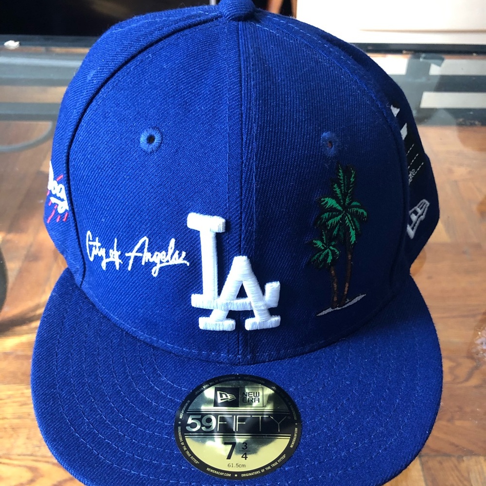 NewEra LA Dodgers fitted hat. (Blue)